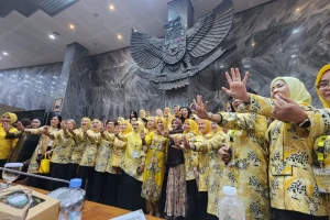 IIFPG Libatkan Kaum Ibu Perangi Kekerasan Seksual Terhadap Perempuan dan Anak Dokumentasi kegiatan Ikatan Istri Fraksi Partai Golkar (IIFPG) di di Gedung DPR/MPR/DPD, Jakarta Selatan, Selasa (20/5/2025).
