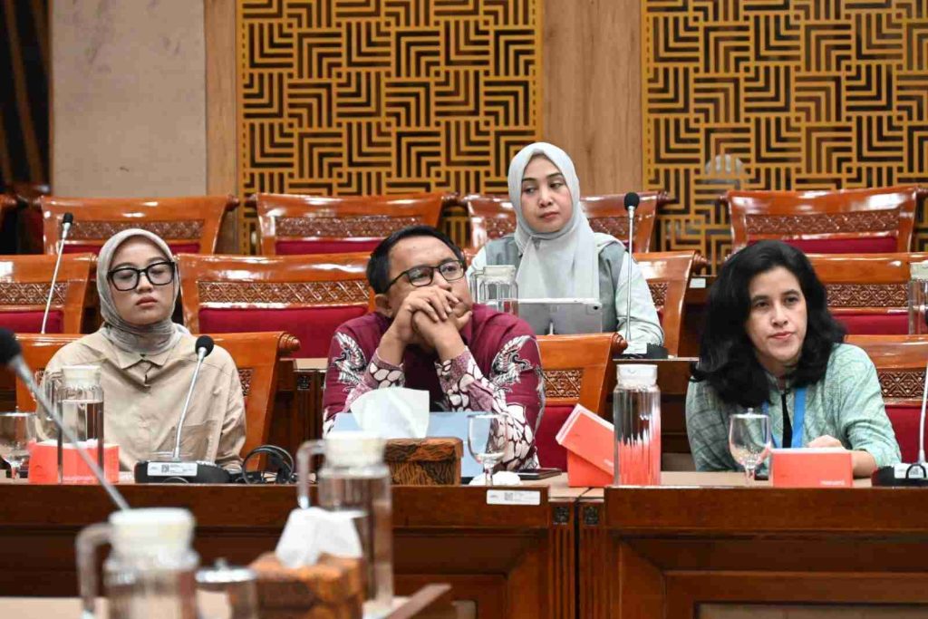 Komisi X DPR RI Bahas Pemerataan Pendidikan 3T: Bang Pur Singgung Janji Kemerdekaan! 3 WhatsAppImage2025 05 05at12.48.23