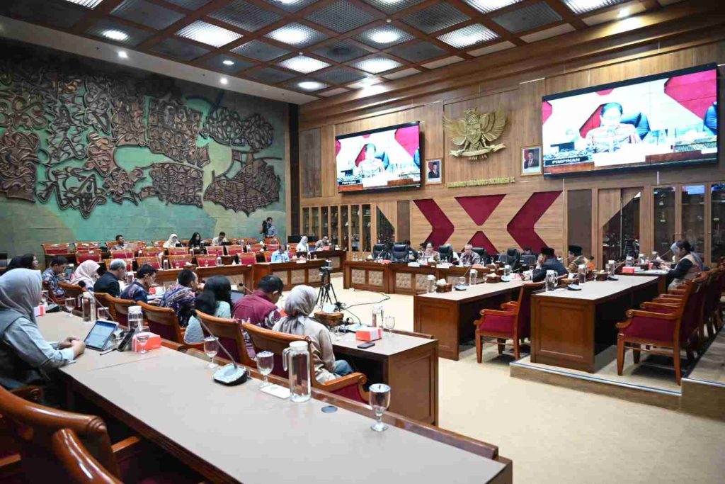 Komisi X DPR RI Bahas Pemerataan Pendidikan 3T: Bang Pur Singgung Janji Kemerdekaan! 5 WhatsAppImage2025 05 05at12.48.231
