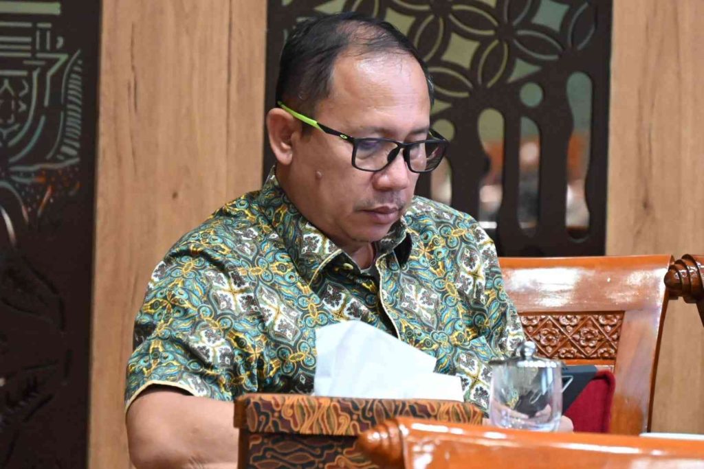 Komisi X DPR RI Bahas Pemerataan Pendidikan 3T: Bang Pur Singgung Janji Kemerdekaan! 1 WhatsAppImage2025 05 05at12.48.26