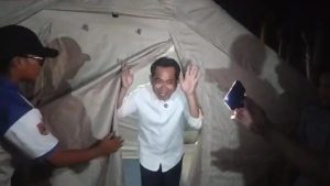 Bupati Fawait Bermalam di Tenda saat Giat Bunga Desaku di Tanggul, Ini Alasannya Bupati Fawait Bermalam di Tenda saat Giat Bunga Desaku di Tanggul, Ini Alasannya
