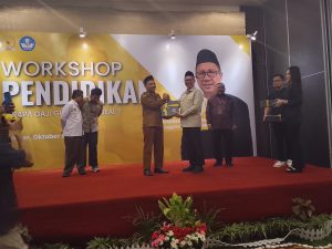 Bang Pur: Pendidikan Harus Jadi Prioritas Nyata, Bukan Sekadar Amanat Angka 20 Persen IMG_20251013_100758_545