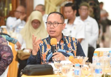 Bang Pur Soroti Ketimpangan PTN-PTS, Usul Pembagian Peran Pendidikan Tinggi Bang Pur Soroti Ketimpangan PTN-PTS, Usul Pembagian Peran Pendidikan Tinggi