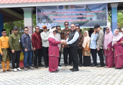 Muhamad Nur Purnamasidi Soroti Sekolah Tiga Shift di Karimun, Dorong Revitalisasi Infrastruktur Kunjungan kerja Komisi X DPR RI di Kabupaten Karimun, Kepulauan Riau