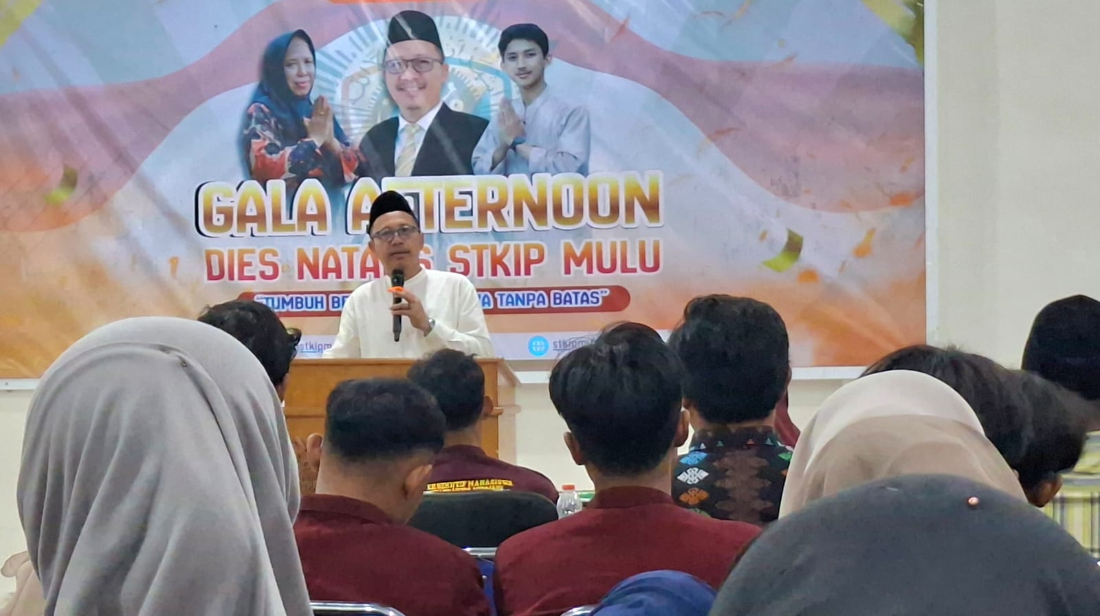 Anggota Komisi X DPR RI memberikan Kuliah Umum di STKIP Muhammadiyah Lumajang