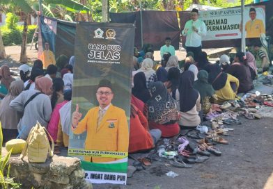 Temui Wali Murid di Tempursari, Bang Pur Ingatkan Pentingnya Daftar Ulang PIP Bang Pur Sosialisasi PIP Aspirasi di Desa Tegalrejo, Kecamatan Tempursari.jpeg