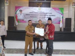 Dirut Baru Perumda Kahyangan Kaget! Ruang Direksi Kosong, Buruh Masih Sengsara IMG_20260518_192436-1536x1152